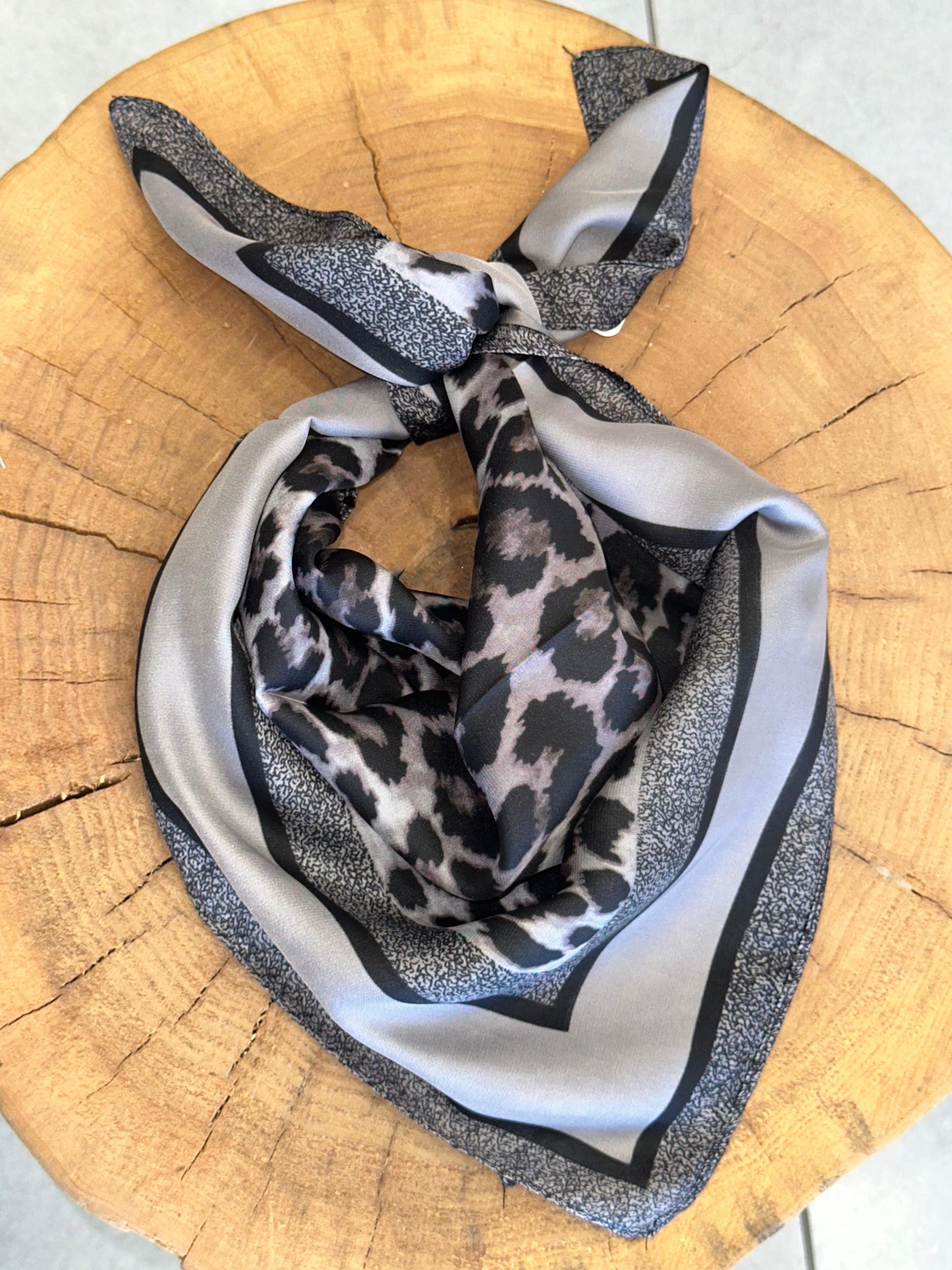 Foulard Leopardato