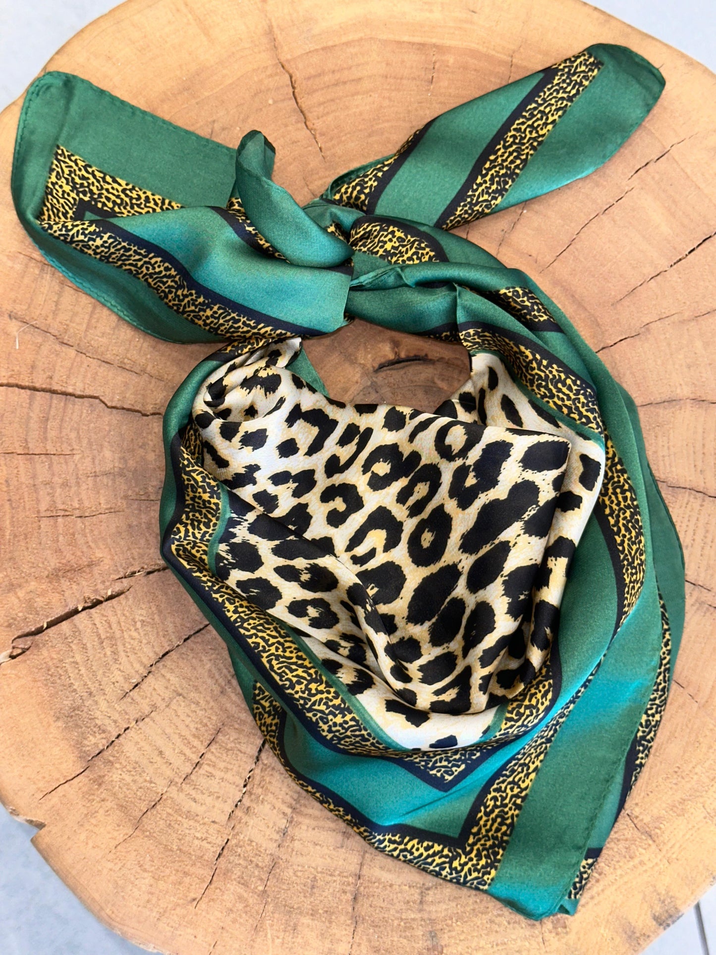 Foulard Leopardato