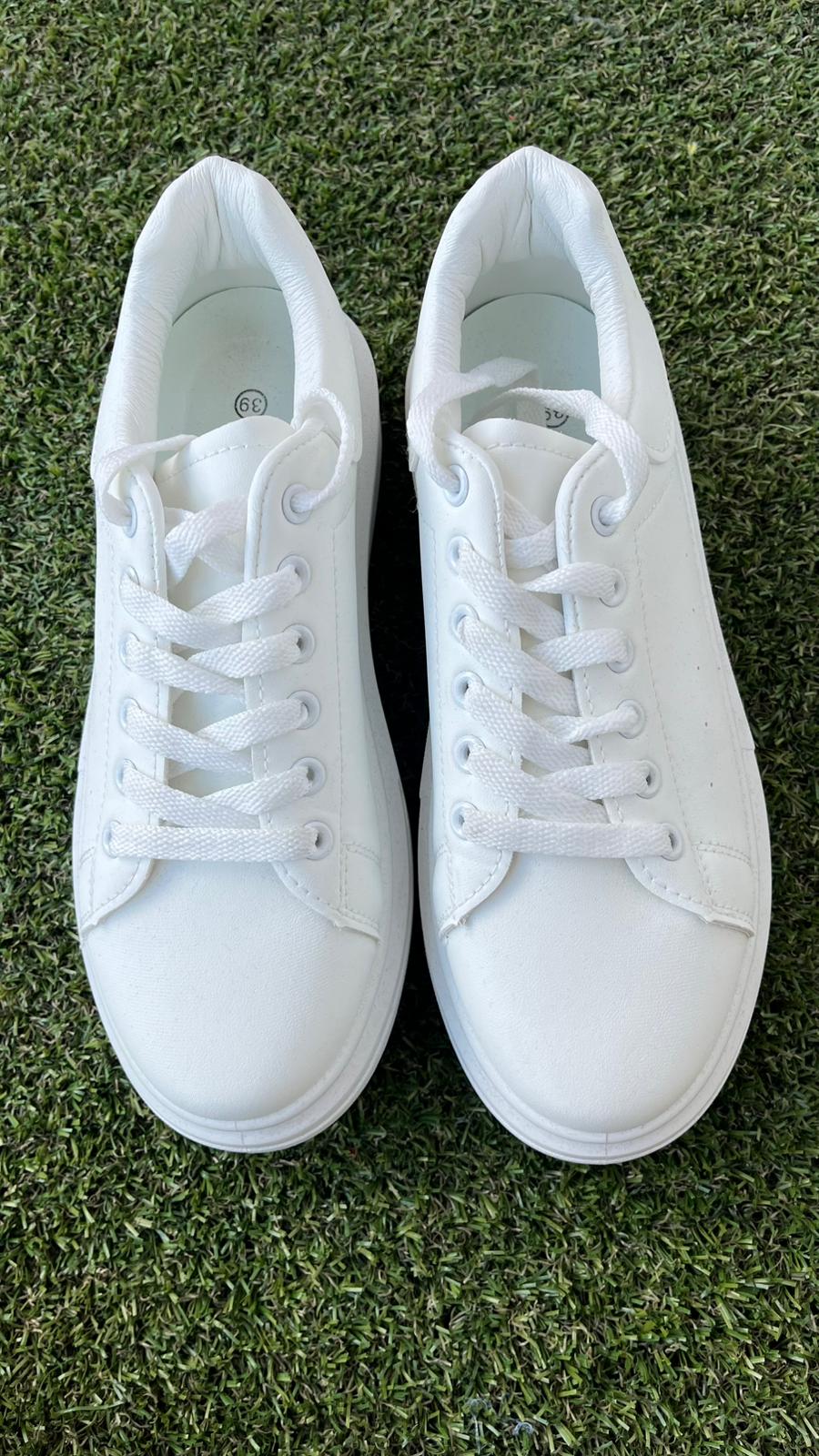 Sneakers Bianca con Suola Alta