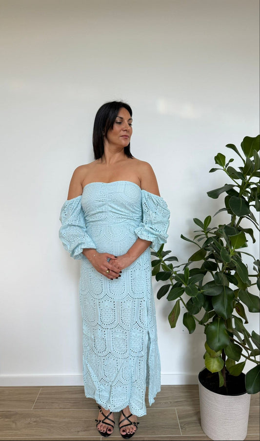 Abito Mochy in Pizzo Sangallo Azzurro art.5099