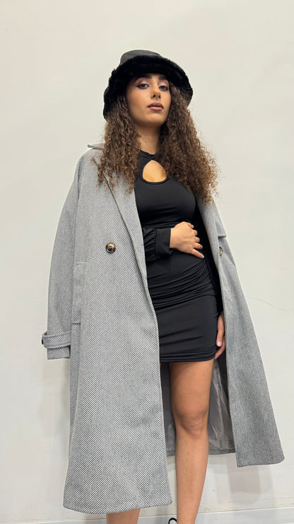 Cappotto Spigato Con Bottoni E Cintura