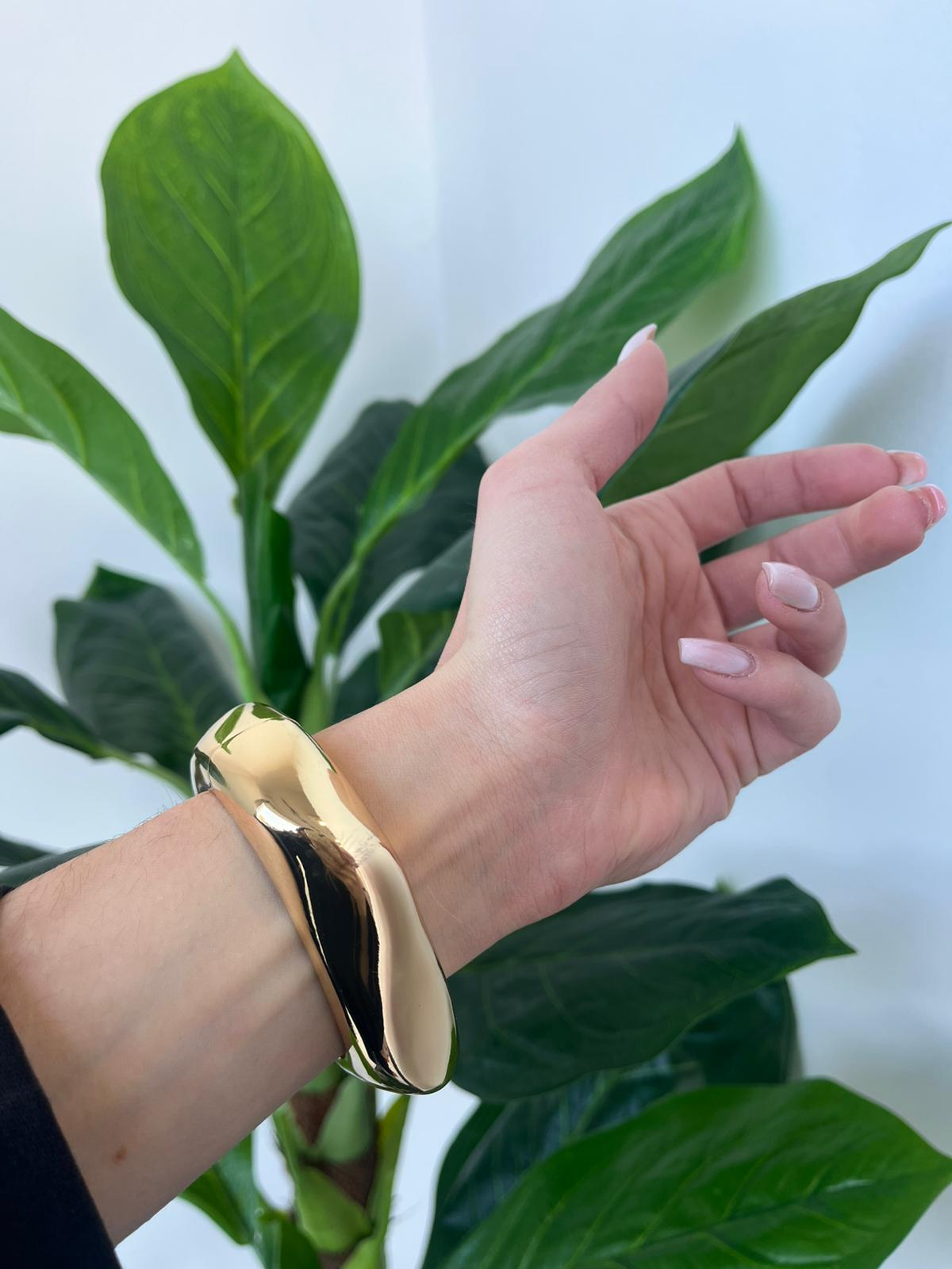 Bracciale Rigido Dorato Squadrato