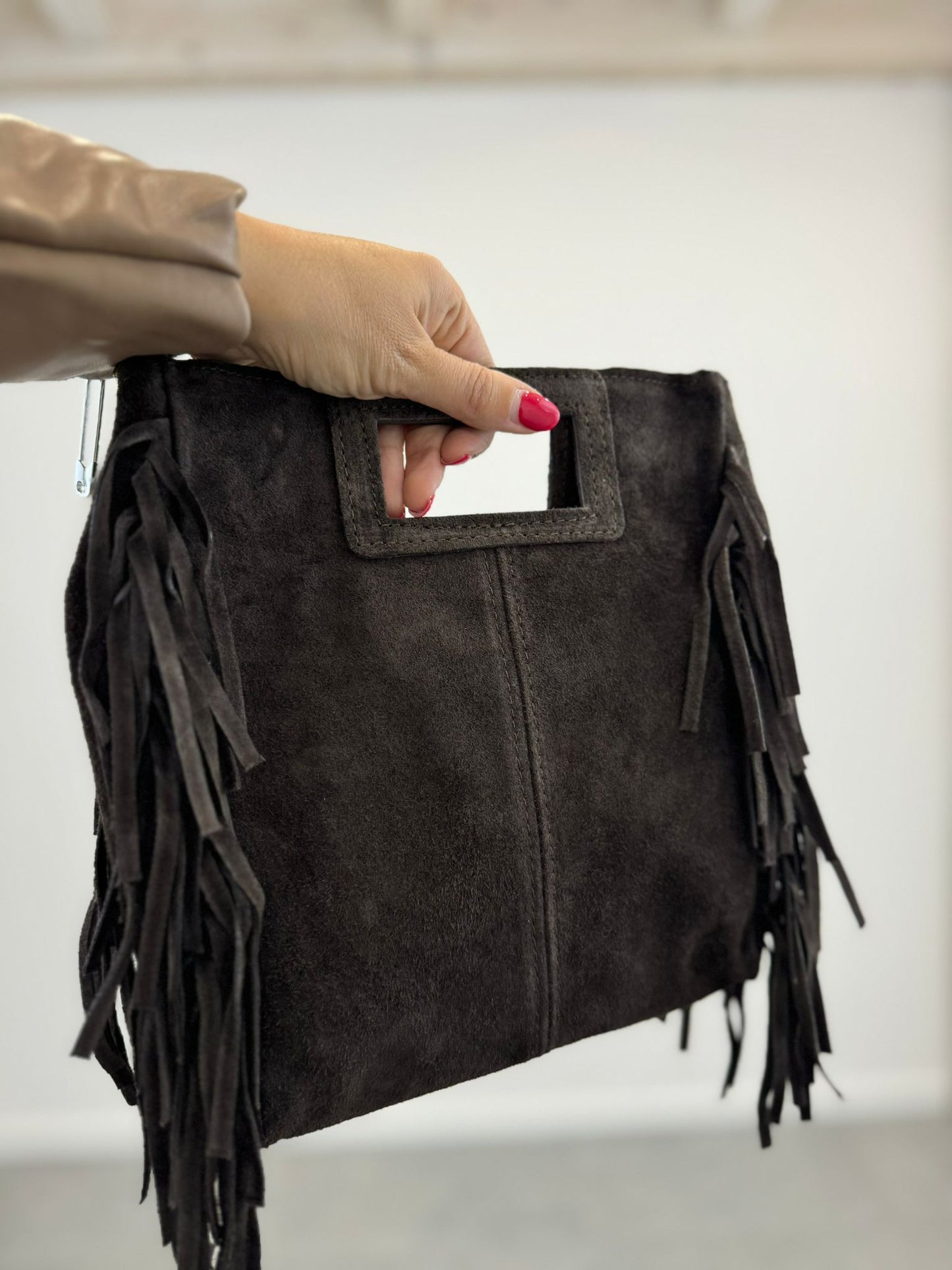 Borsa in camoscio con frange