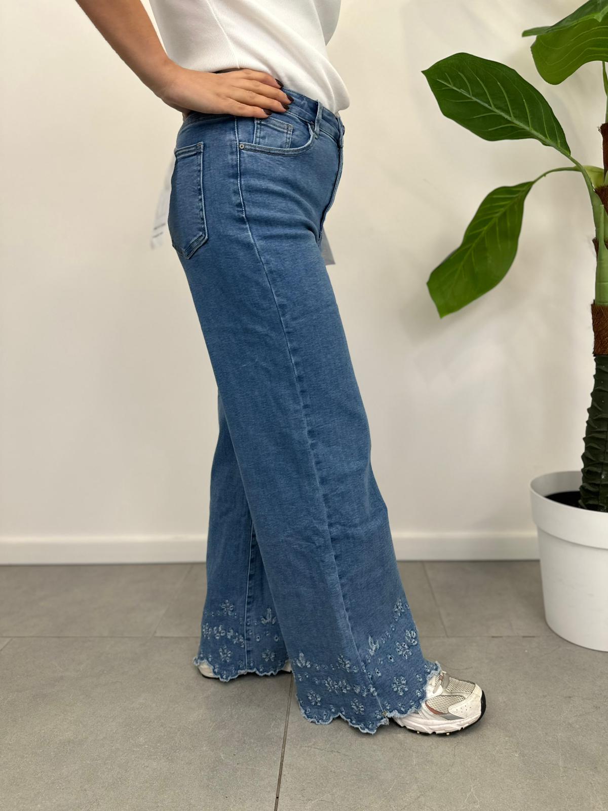 Jeans Palazzo con Ricami art. 6767-1